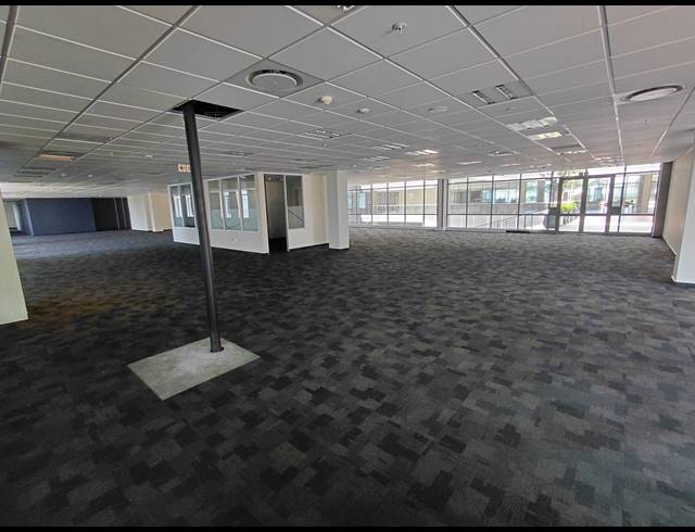 2,700M² OFFICE TO LET IN WATERFALL